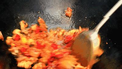 冬天吃柴火鸡简直太过瘾了！还没感受过？太out了，赶快克整一只~