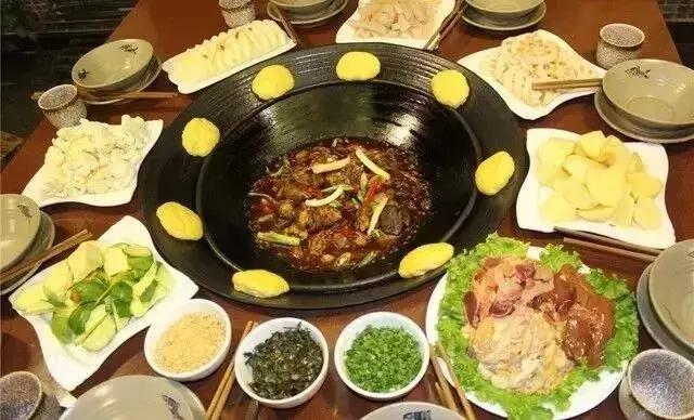 冬天吃柴火鸡简直太过瘾了！还没感受过？太out了，赶快克整一只~