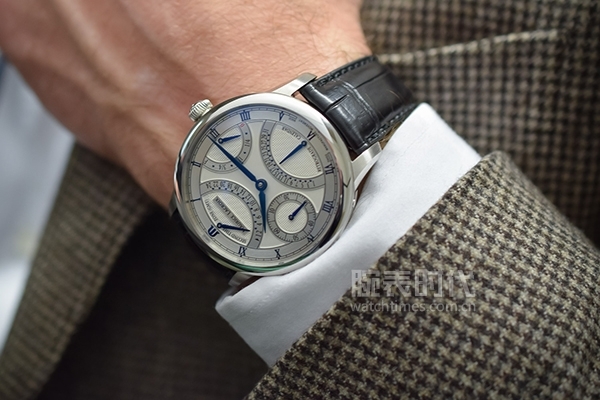 艾美这款匠心引力表，天生一副爆款相