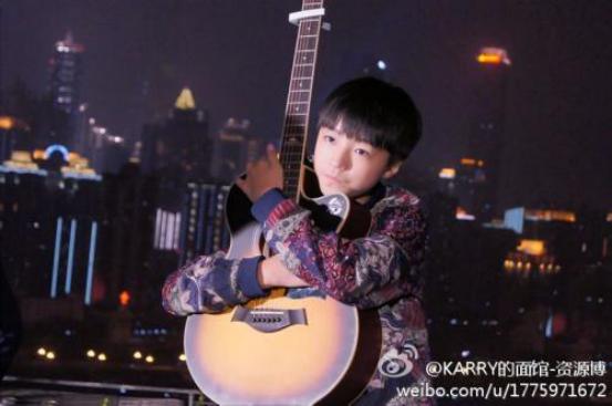 王俊凯喜欢吉他吗,王俊凯喜欢怎么样的人