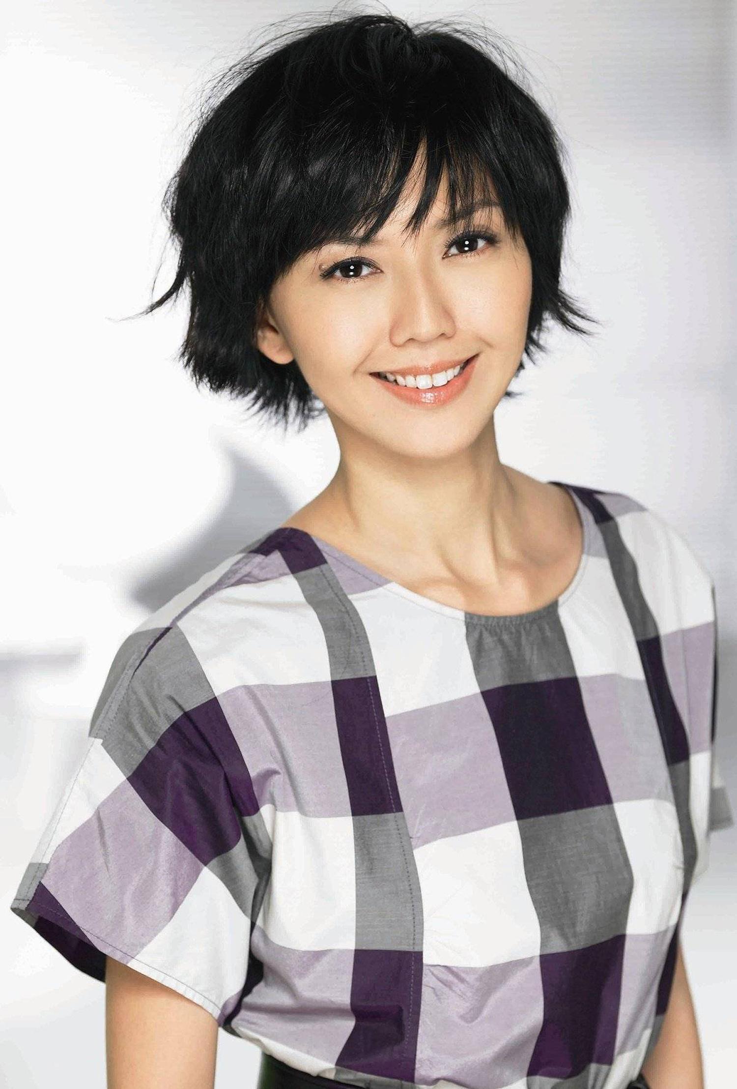 专心唱歌却还被吐槽唱功的孙燕姿，是如何成为乐坛天后的？