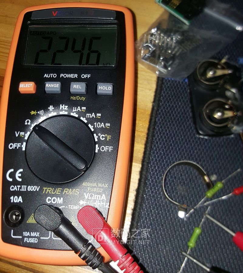 挖掘DTM0660芯片的潜能！用胜利VC81D新版学改最大数字9999