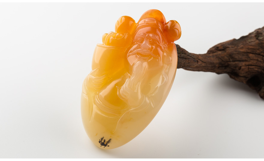 怎样挑选好的黄龙玉手串呢,黄龙玉鉴赏与选购的区别是什么
