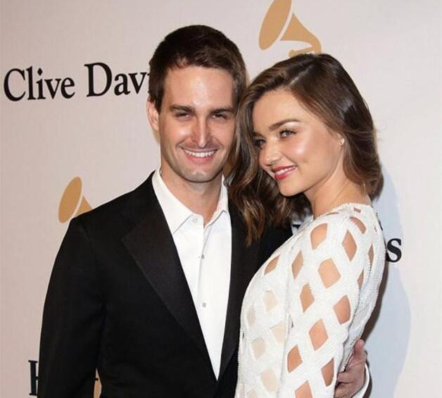 米兰达可儿自曝婚姻幸福秘诀,超模米兰达可儿近照