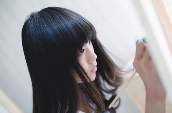 所有脸型缺陷都适合剪的刘海,想剪刘海但不知道什么刘海最合适