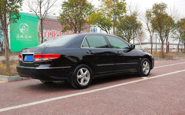 2005年的经典7代雅阁就是这么皮实耐用