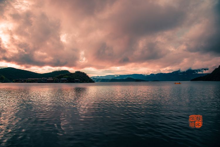 泸沽湖的静谧之美,美丽而又神秘的泸沽湖