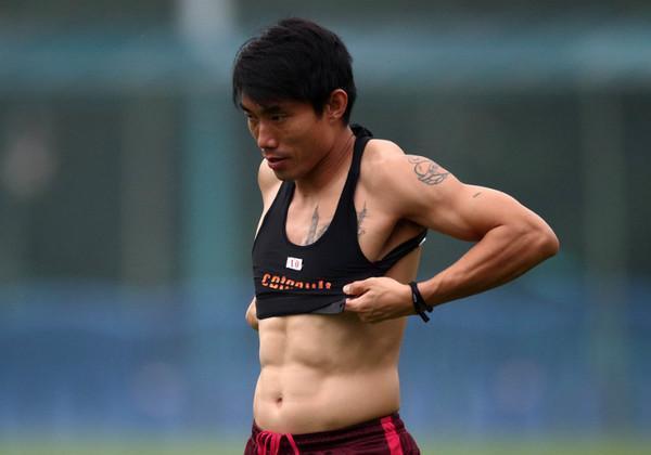 看完郭艾伦的手、詹姆斯的脚、刘翔的跟腱，大家就知道何为伟大了