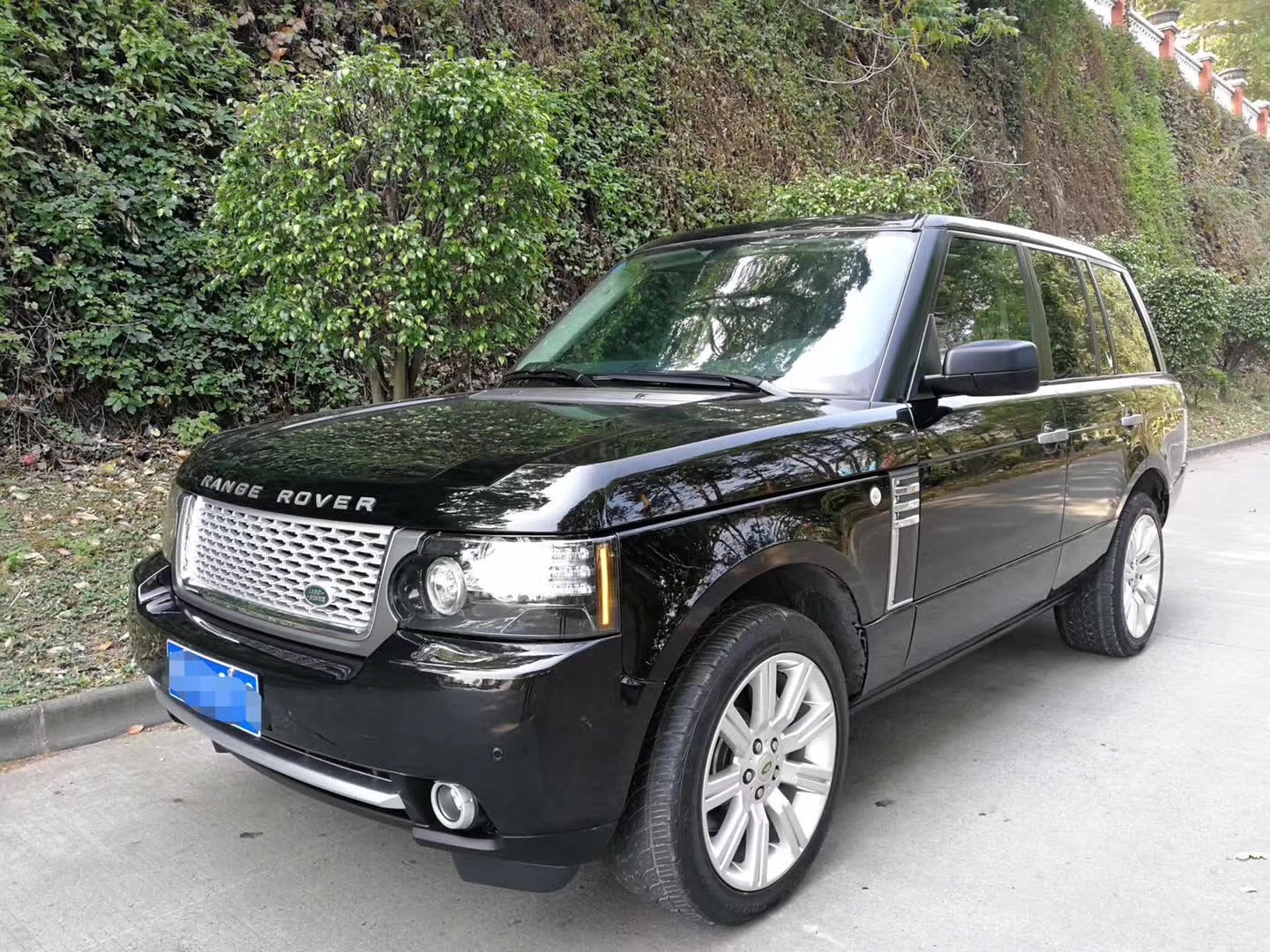 全新揽胜行政落地价,揽胜行政版落地价多少钱