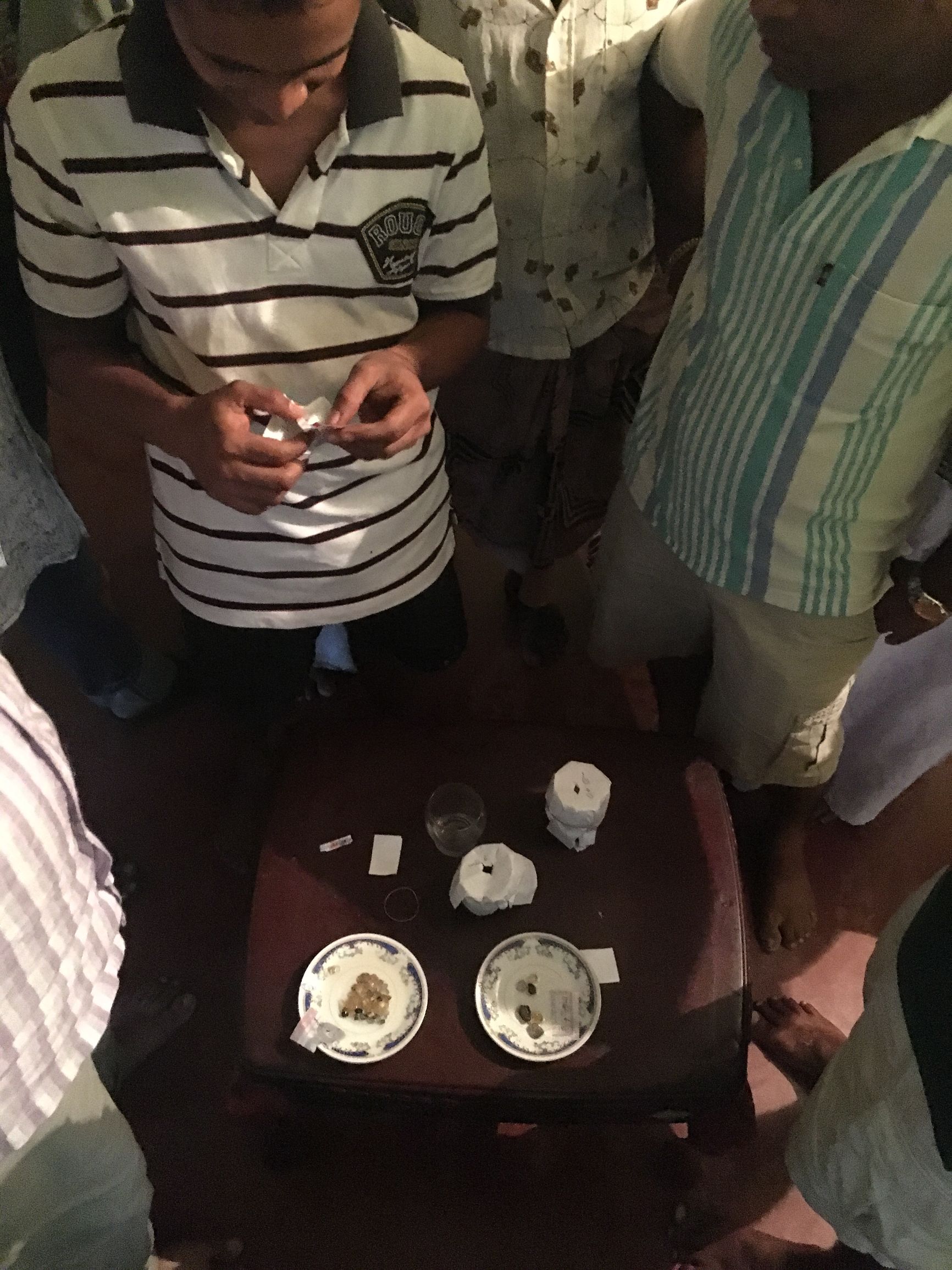 去斯里兰卡买蓝宝石注意事项,怎么看斯里兰卡蓝宝石