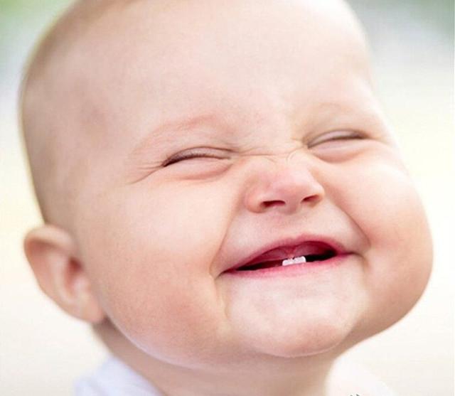 宝宝长牙发烧注意事项,婴儿长牙发烧应注意事项