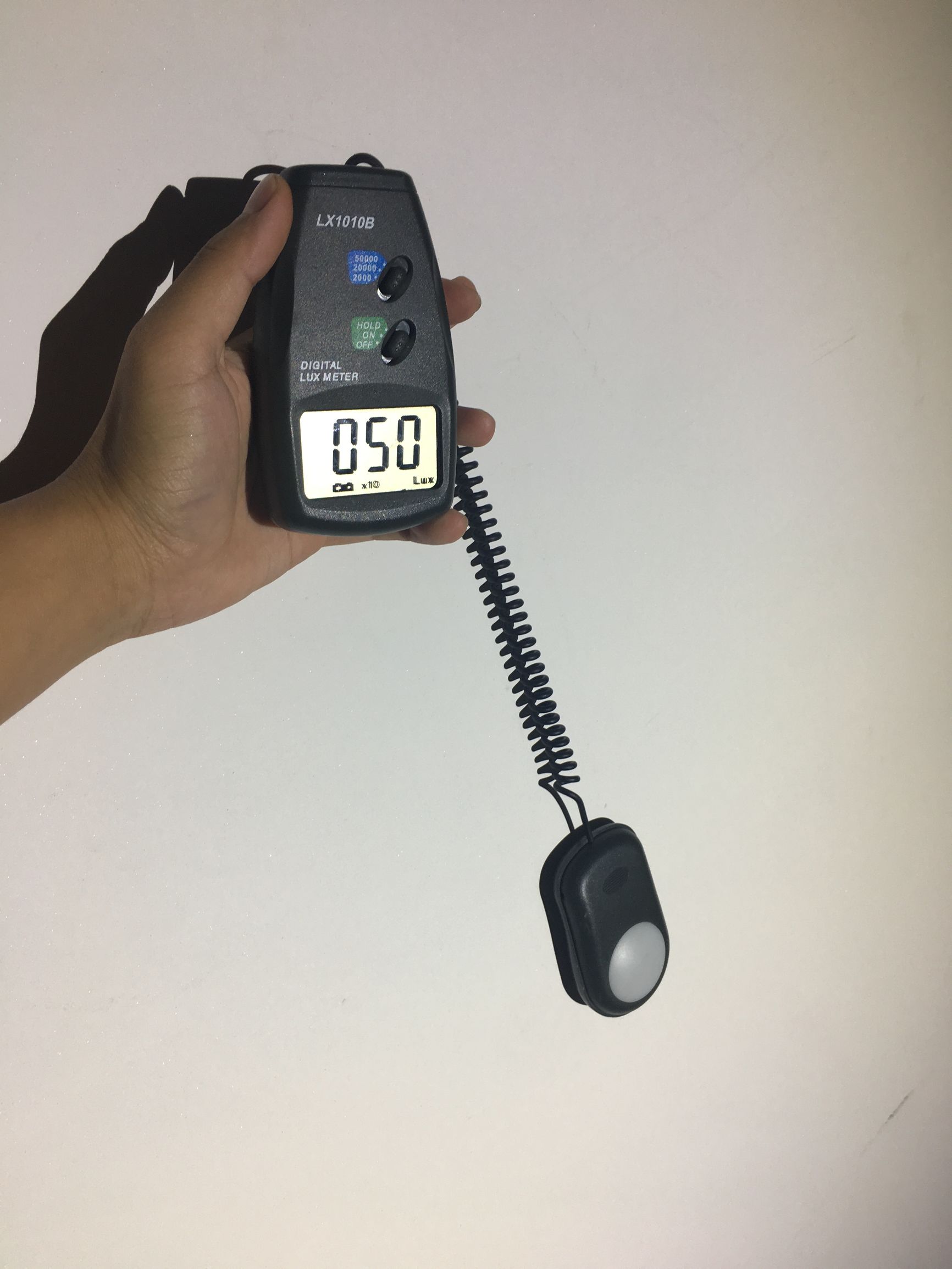 改灯匠,led透镜好还是海拉5透镜好