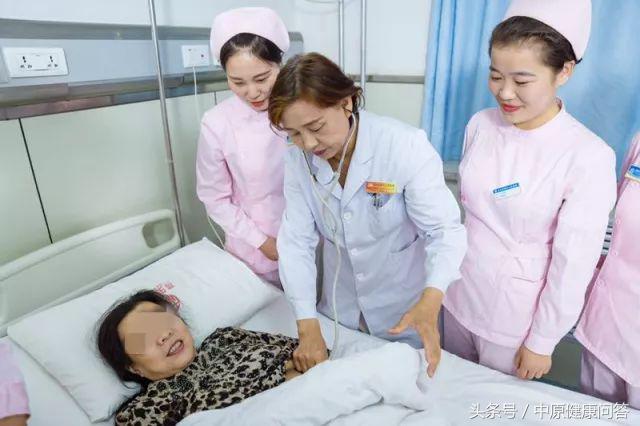 一打喷嚏就漏尿，女子被这病折磨好些年，终于治疗好