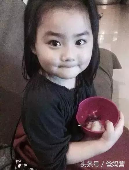 章子怡女儿去姥姥家,章子怡带女儿回家