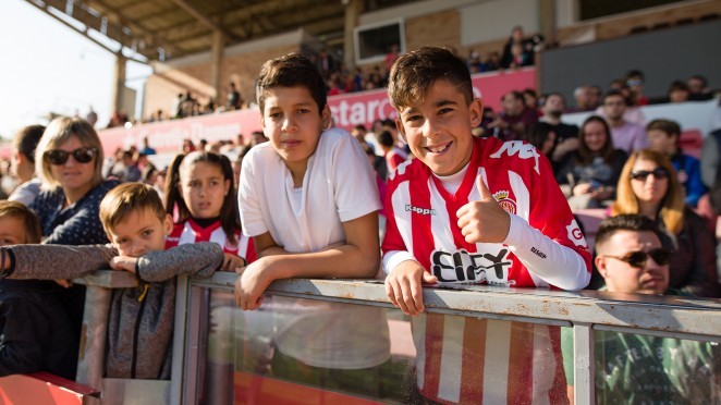 西甲蓝军是哪队,西甲球队有多少个