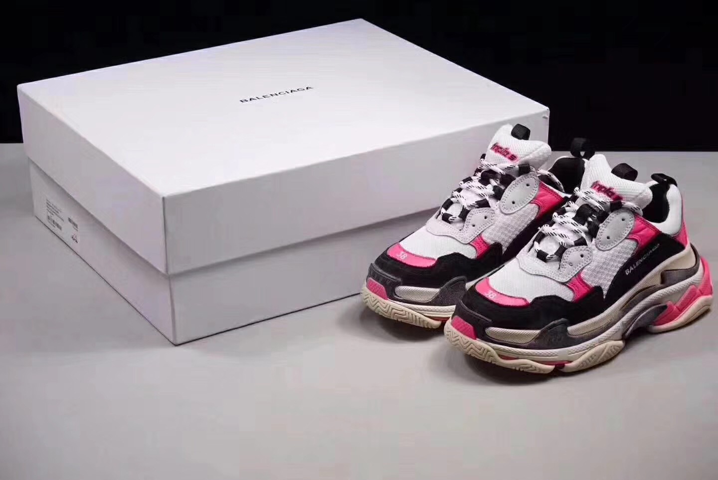 2017最流行的运动鞋,十大必买经典运动鞋女款