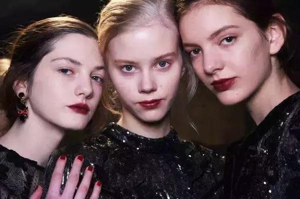 杨幂应援色什么颜色最好看,杨幂最美的6个经典色