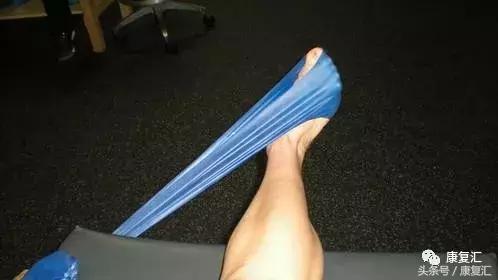 踝关节扭伤正确处理方法是,董氏奇穴治疗踝关节扭伤