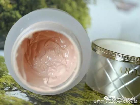 油性皮肤哪款粉底液好用,适合油性皮肤的粉底液大全