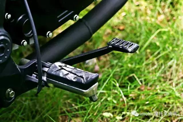 银钢小怪兽150试驾,17款银钢小怪兽150参数