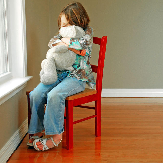 孩子上幼儿园回来不爱说话,孩子上幼儿园后不怎么说话了