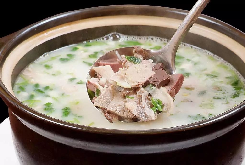 冬季寒冷期间吃什么好一点,天气冷了记得吃点暖胃的食物