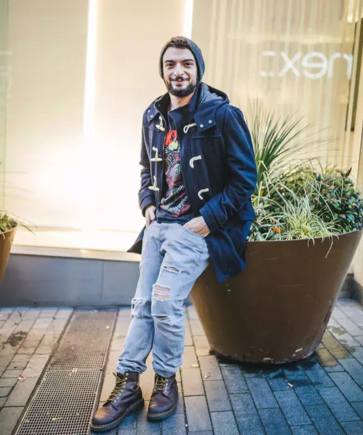 尽管山寨货很多，但谁都想买一双正宗的「Dr.Martens」