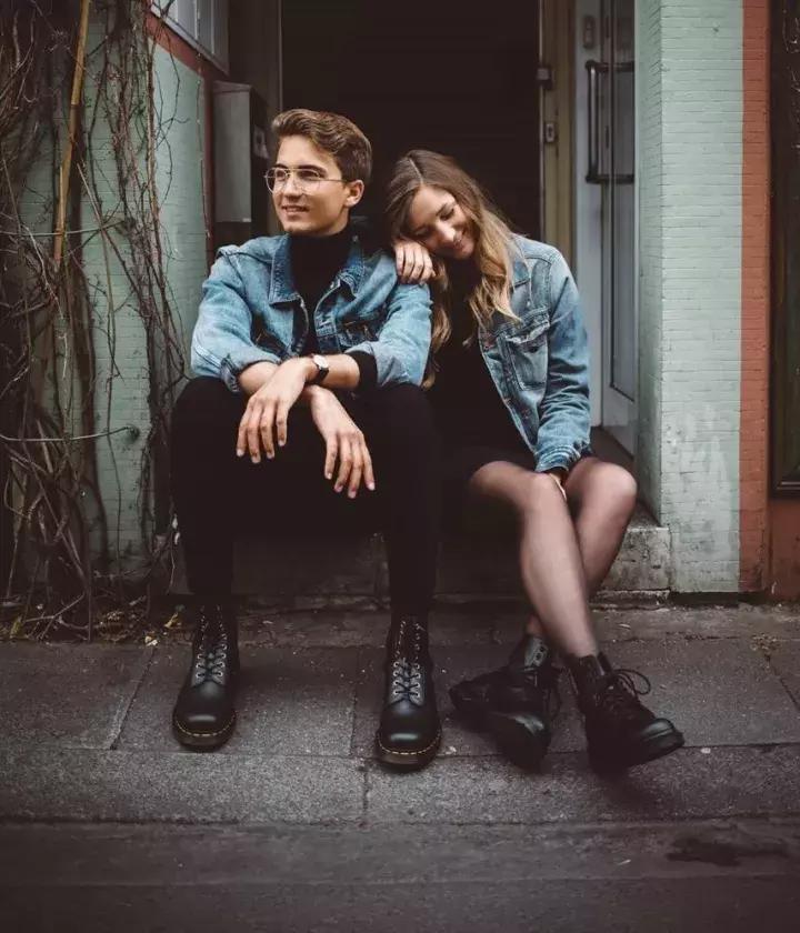 尽管山寨货很多，但谁都想买一双正宗的「Dr.Martens」