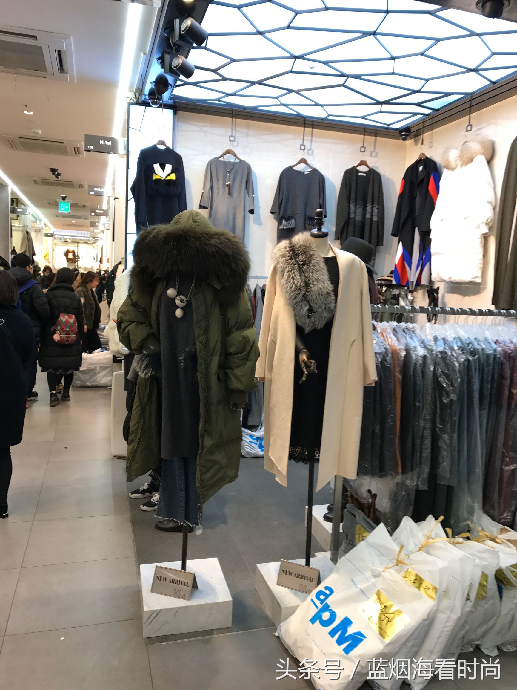 服装批发市场拿货都要看店家脸色,服装拿货都要去批发市场吗