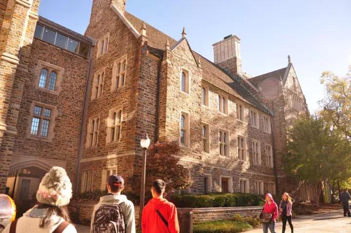 给英语教授发邮件怎么问候,英文邮件和教授沟通怎么写