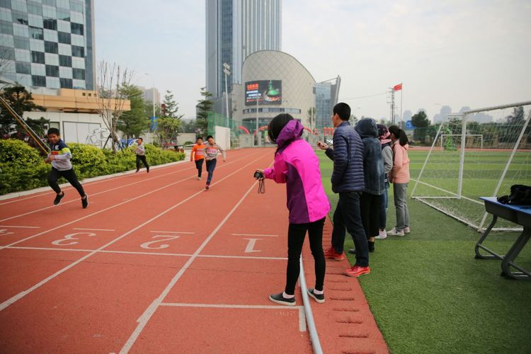 让红领巾校园充满生命的精彩——记台江进一附小体育文化节