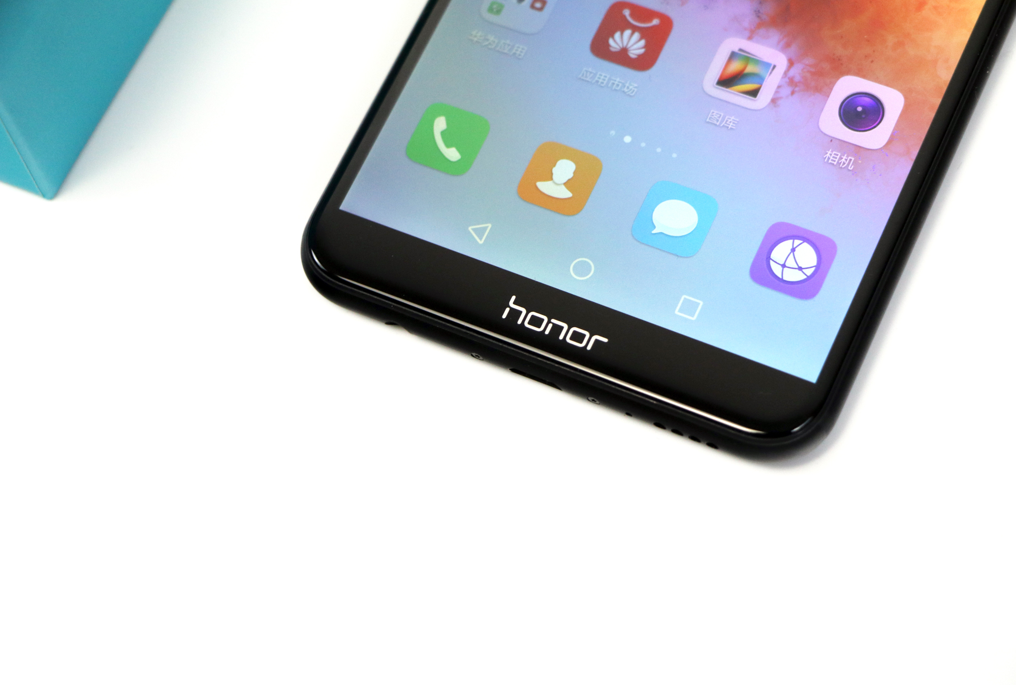 性能强悍千元机,荣耀7x对比畅玩7x