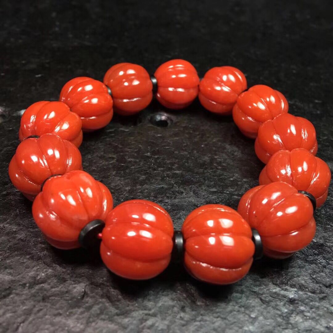 南红缺水的表现,南红玛瑙失水是什么样子