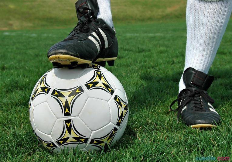 足球史上将职业生涯全部奉献给一个球队的球员