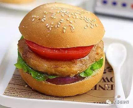 去澳门必吃的美食店,去澳门必吃美食街