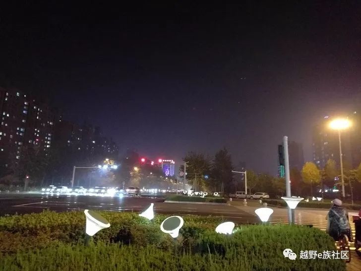 从瑞丽去畹町的路上,去畹町的路上