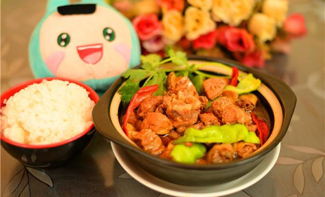 黄焖鸡米饭哪个牌子比较好,黄焖鸡米饭加盟排行榜第一名