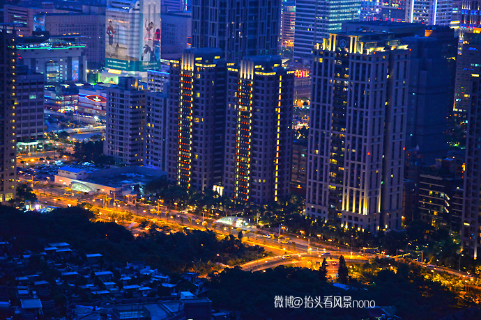 在台北101大楼看台北全景,在台北101大楼顶层看视频