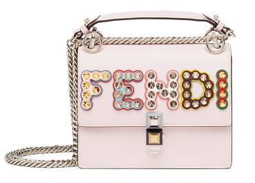 圣诞节礼物送礼攻略2021,圣诞节过了送礼给女朋友好吗