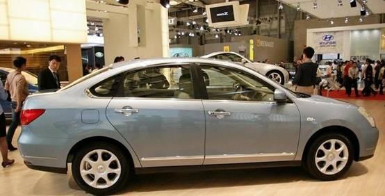 2012年蓝鸟轩逸,蓝鸟轩逸第一代