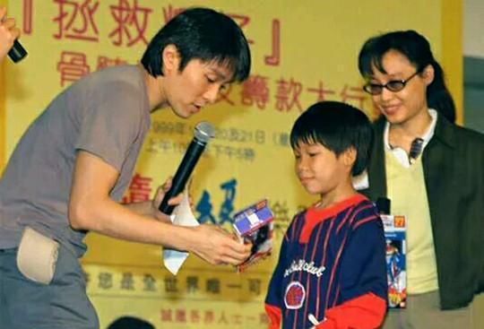 这才是最真实的周星驰！网友：“原来骗了我们这么多年”！