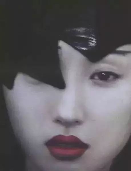 照片拍糊了如何处理,镜头脏了拍的照片白糊怎么办