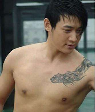 胡歌的纹身照片,纹身胡歌
