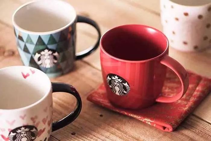 圣诞杯又来了!是什么让星巴克把这个传统坚持了20年?