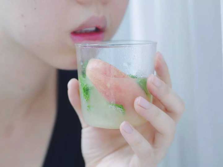 这些酒不仅好喝,颜值还特别高,最适合想喝酒的女生