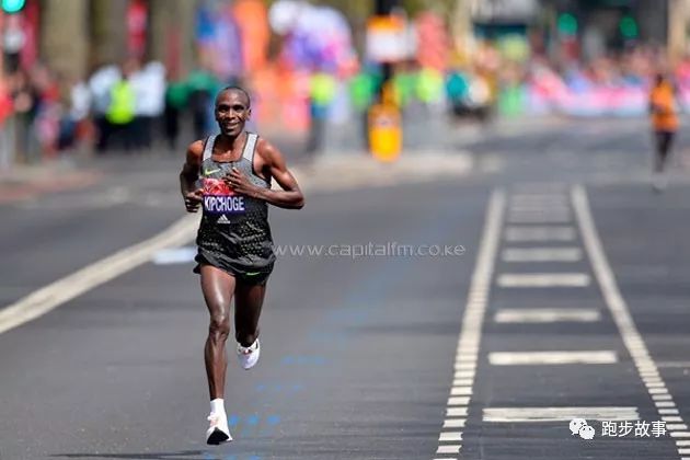 伦敦马拉松2024基普乔格,基普乔格2018年打破马拉松纪录