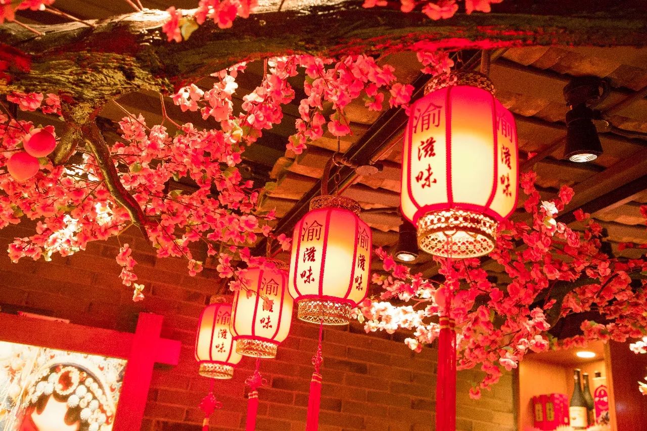 正宗重庆老火锅店逛新城推荐,重庆逛吃之旅本地人推荐的火锅店