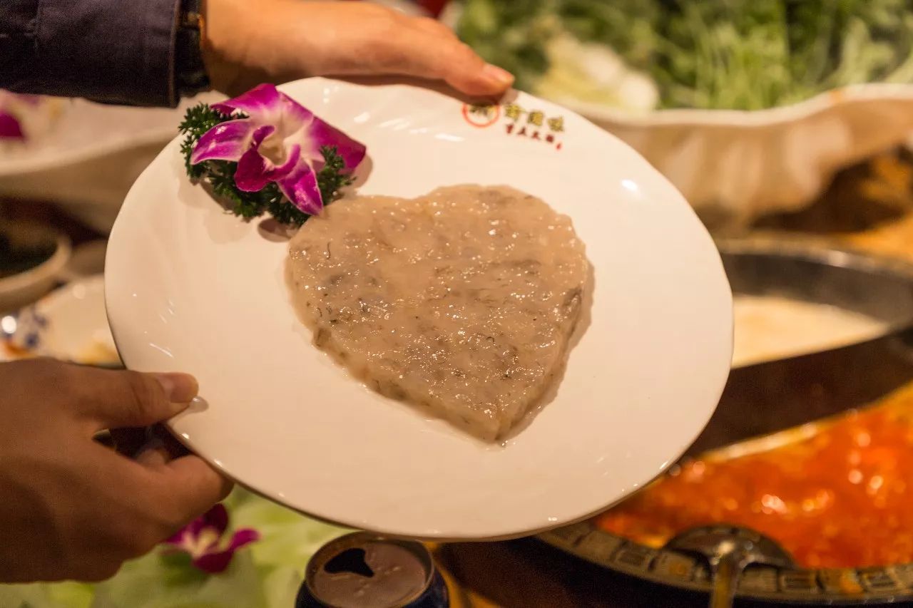 正宗重庆老火锅店逛新城推荐,重庆逛吃之旅本地人推荐的火锅店