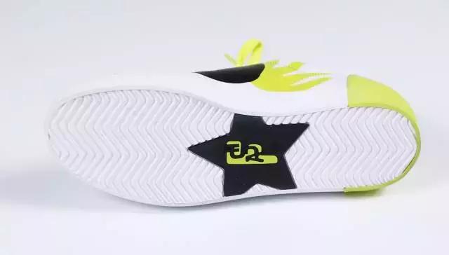 花5分钟，就把过时的基本款，变成了最火超模同款…