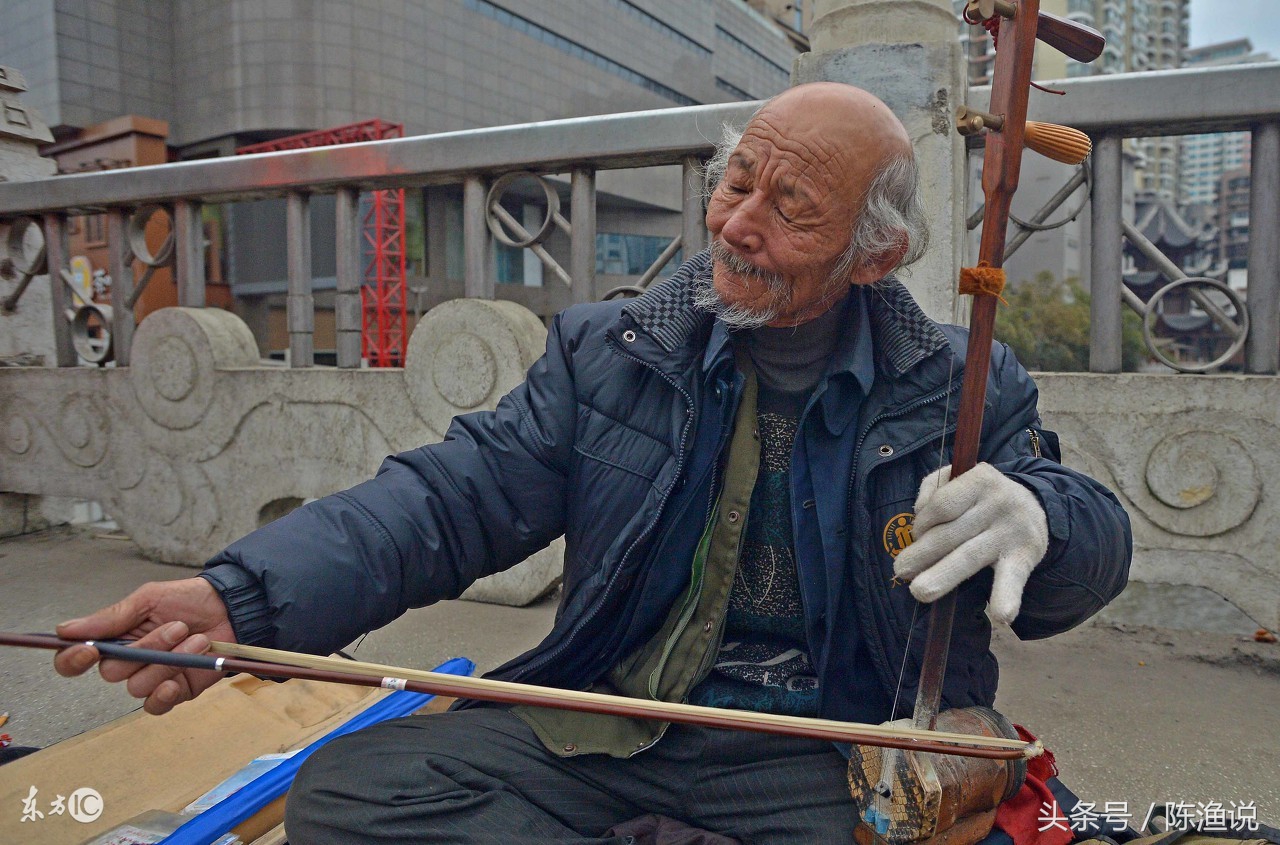 小学没毕业的农村父亲做会计10年,却始终有一笔烂帐对不上。